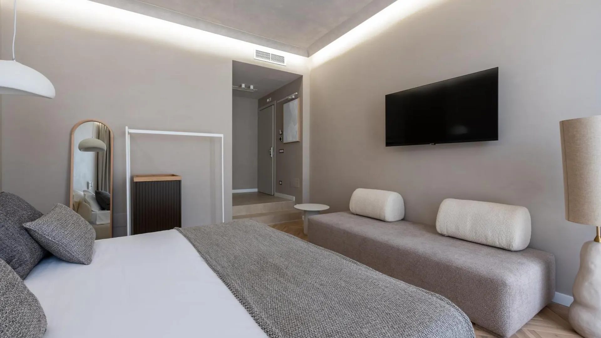 Hotel Duomo Collection Milano 0*,  Italia